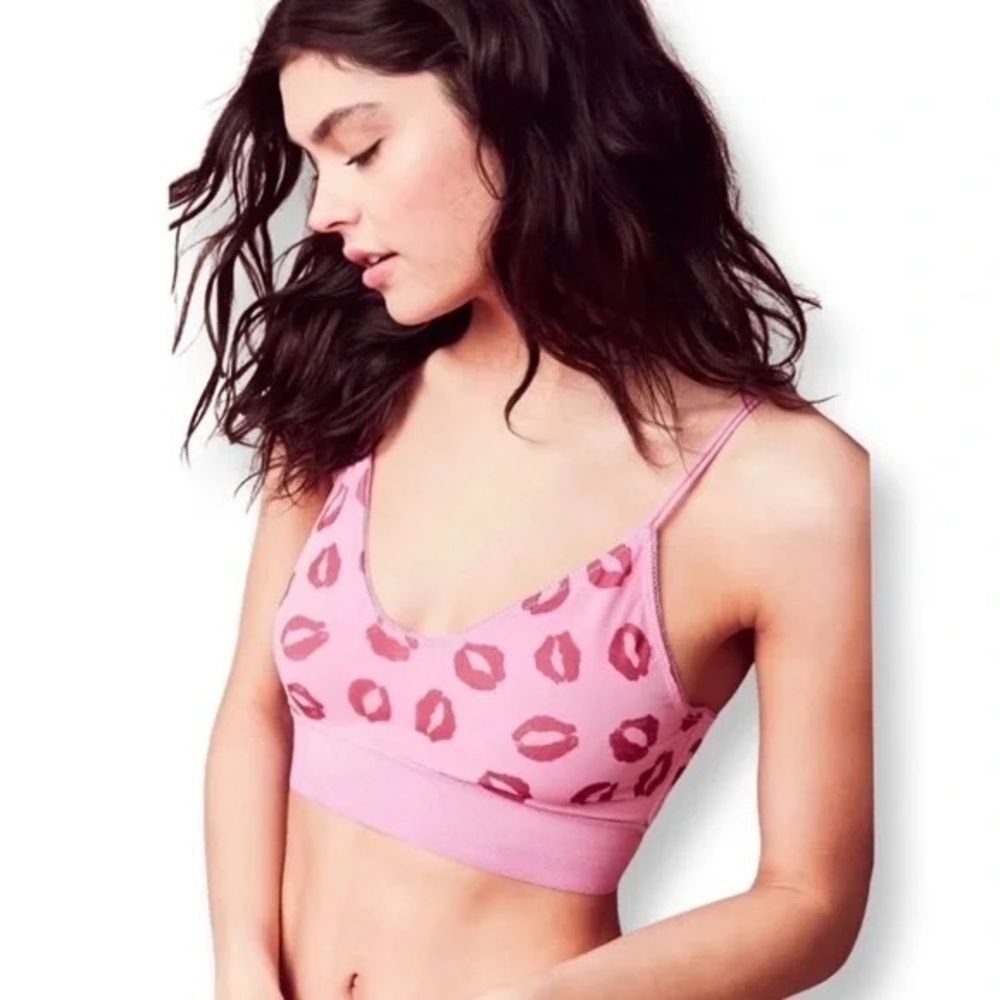 ❄️ UO | Out From Under Bralette Pink Lips Boho Beach Barbiecore - Picture 2 of 12